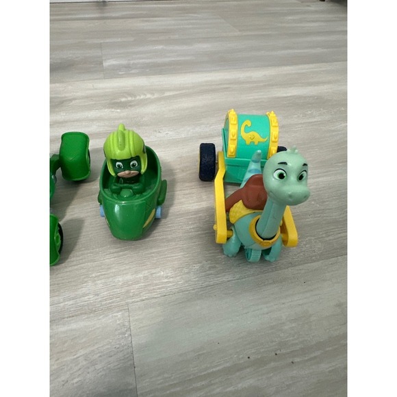 PJ Masks Toy Vehicles Gecko Mobile Cat Car Gekko An Yu Romeo Figures Lot - Picture 2 of 6
